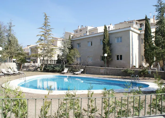 Hotell De 4*